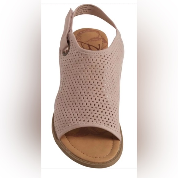Blowfish Malibu Beckridge Willow Velcro Strap Perforated Sandals - Picture 2 of 6